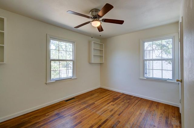 2477 S 9th Street, Fresno, CA 93725
