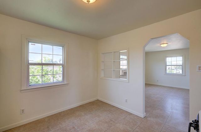 2477 S 9th Street, Fresno, CA 93725