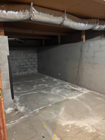2477 S 9th Street, Fresno, CA 93725