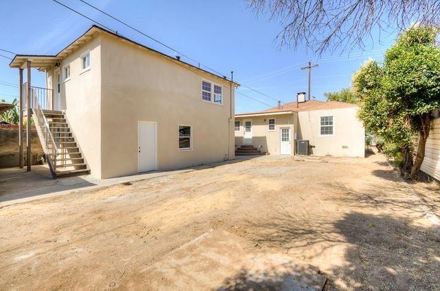 2477 S 9th Street, Fresno, CA 93725