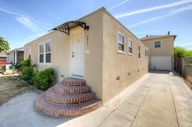 2477 S 9th Street, Fresno, CA 93725
