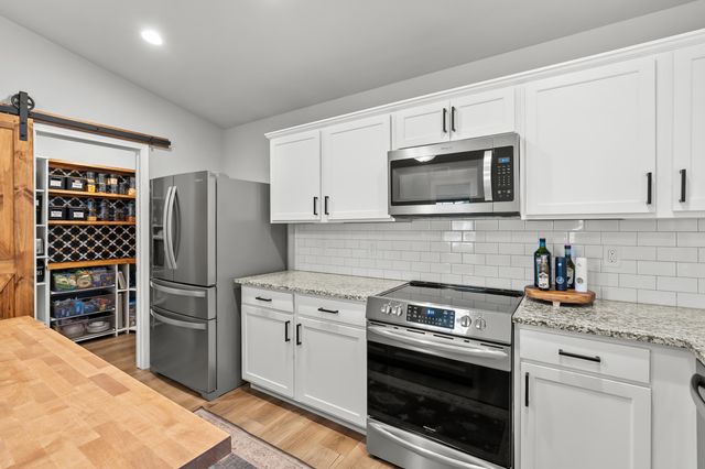 8199 W Sturtevant Avenue, Richland, MI 49083