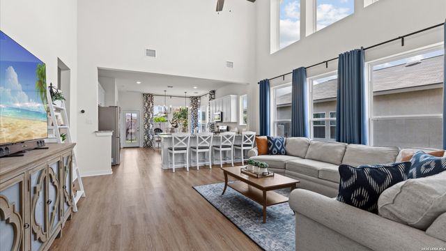 1935 Esplanade, New Braunfels, TX 78130