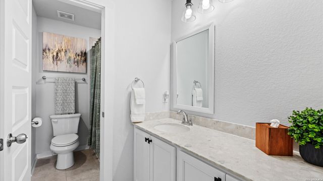 1935 Esplanade, New Braunfels, TX 78130