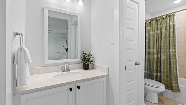 1935 Esplanade, New Braunfels, TX 78130