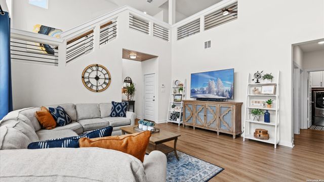 1935 Esplanade, New Braunfels, TX 78130