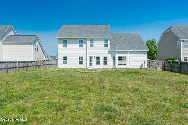 132 Turquoise Drive, Jacksonville, NC 28546