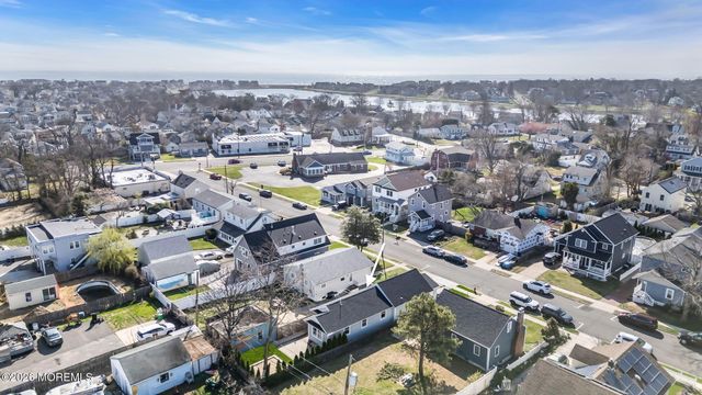 724 19th Avenue, Lake Como, NJ 07719