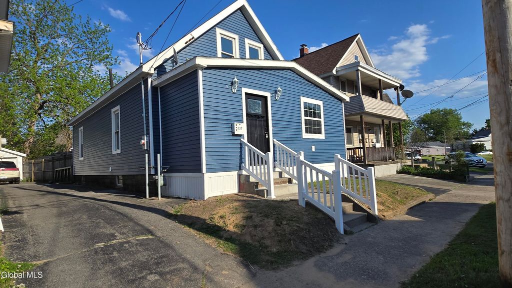 237 Cherry Street, Schenectady, NY 12306