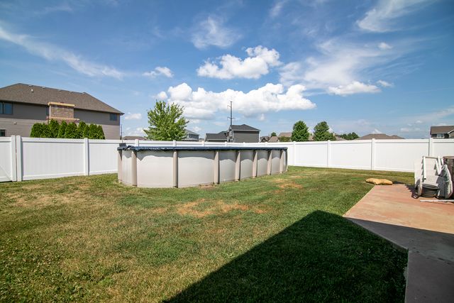 585 Chase Court, Bourbonnais, IL 60914