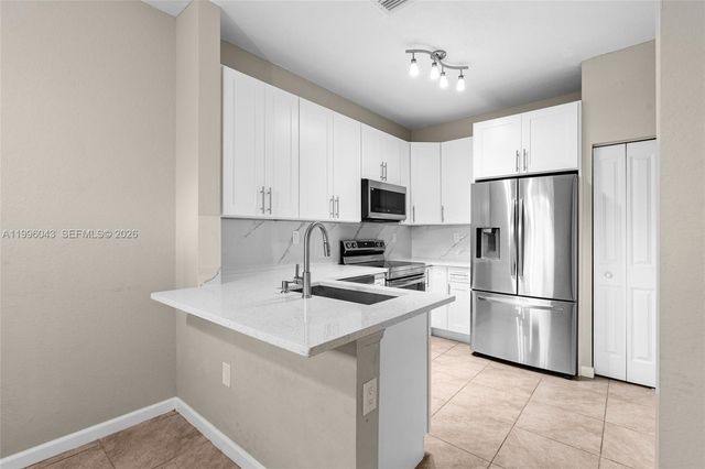 3540 NW 30th Place, Lauderdale Lakes, FL 33311