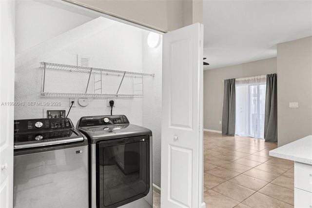 3540 NW 30th Place, Lauderdale Lakes, FL 33311