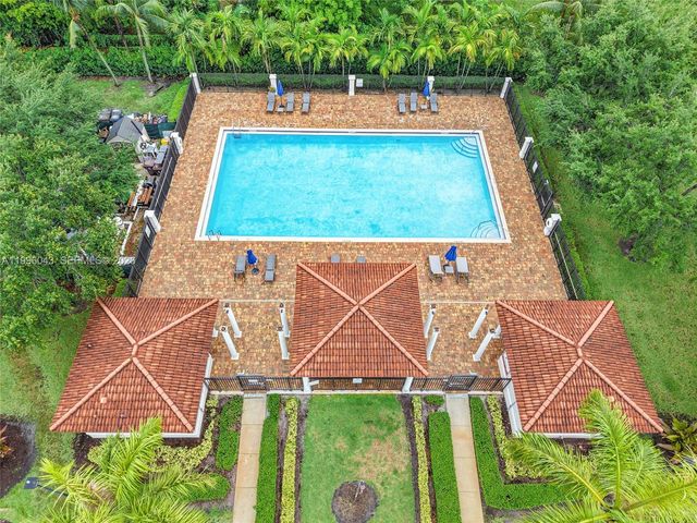 3540 NW 30th Place, Lauderdale Lakes, FL 33311