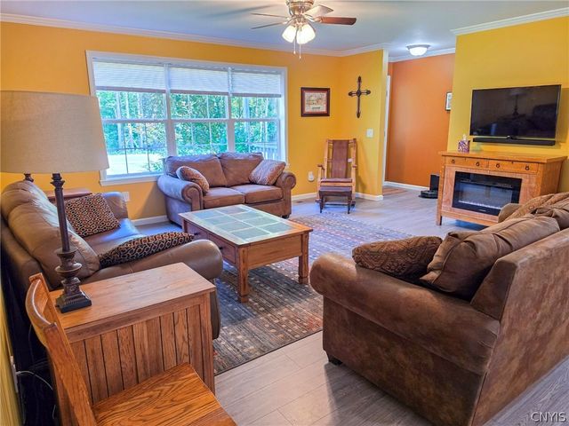 9940 Elpis Road, Vienna, NY 13316