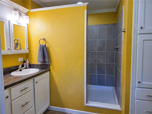 9940 Elpis Road, Vienna, NY 13316
