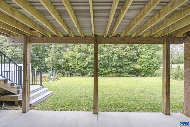 18 BEECHNUT LN, Zion Crossroads, VA 22942