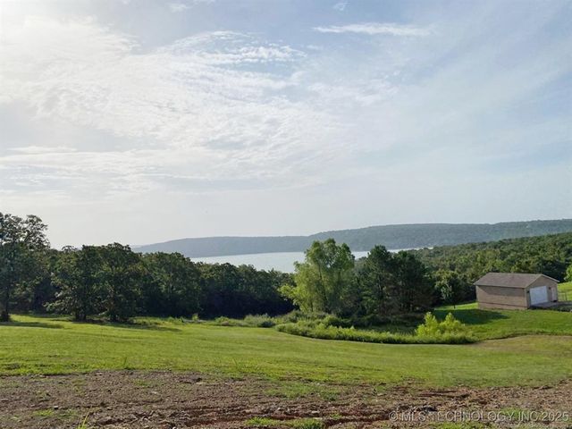 15818 W Forest Road, Park Hill, OK 74451