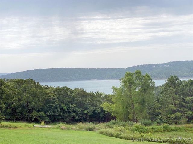 15818 W Forest Road, Park Hill, OK 74451