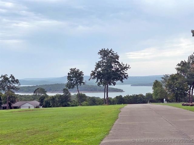 15818 W Forest Road, Park Hill, OK 74451