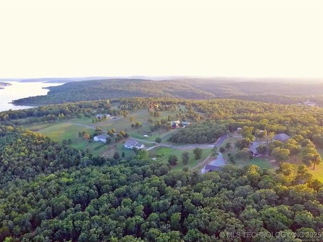 15818 W Forest Road, Park Hill, OK 74451