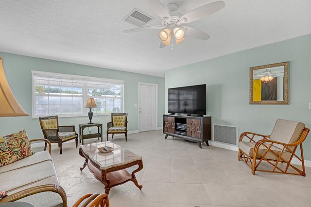 1101 SW 15th Street, Boynton Beach, FL 33426