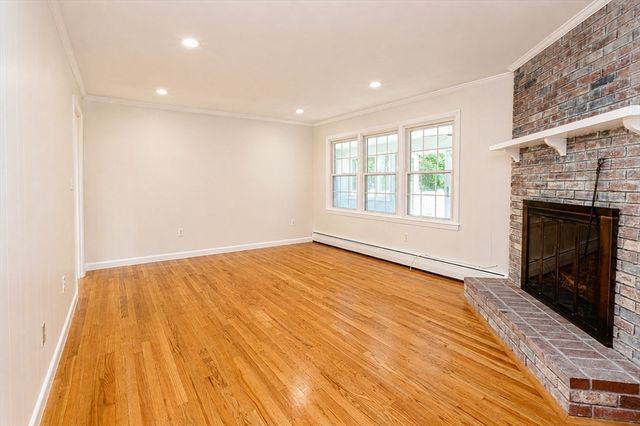 93 Wyndward Rd, Longmeadow, MA 01106