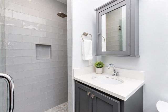 93 Wyndward Rd, Longmeadow, MA 01106