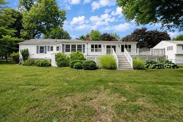 93 Wyndward Rd, Longmeadow, MA 01106