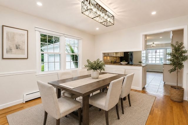 93 Wyndward Rd, Longmeadow, MA 01106
