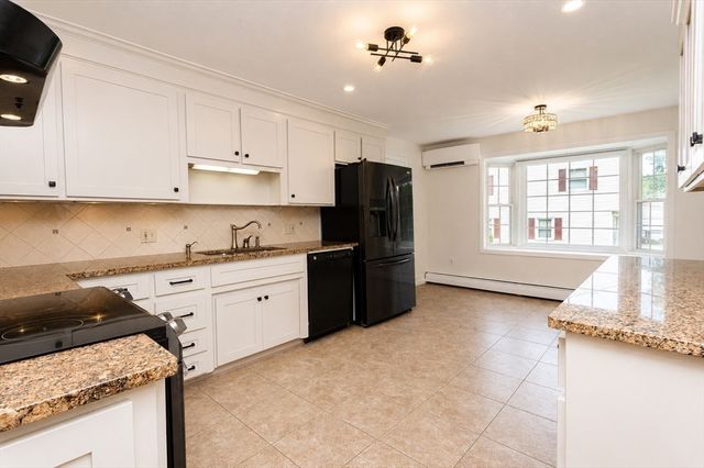 93 Wyndward Rd, Longmeadow, MA 01106