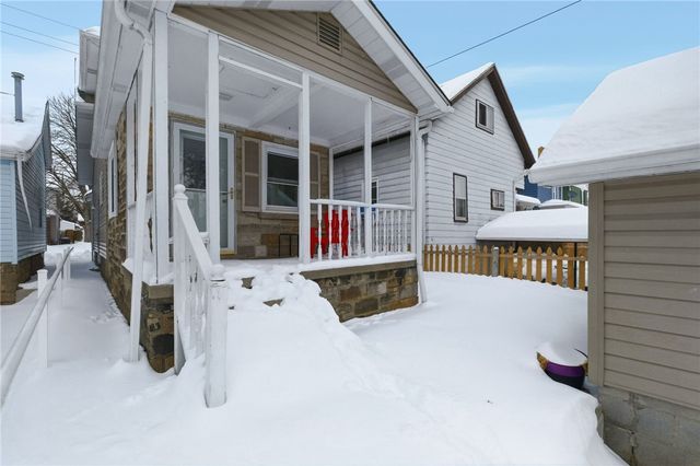 3517 7th Ave, Beaver Falls, PA 15010