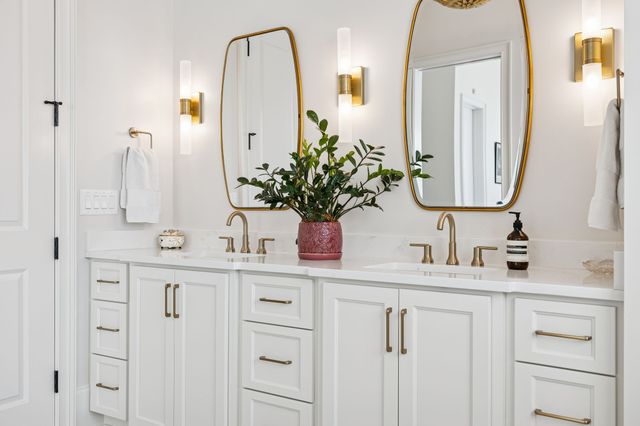 1702 Southwick Dr, Brentwood, TN 37027