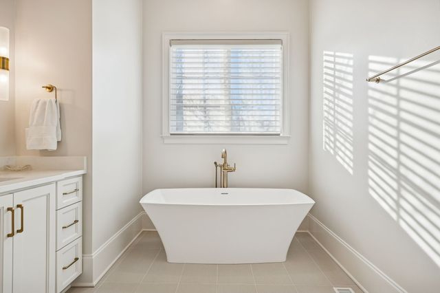 1702 Southwick Dr, Brentwood, TN 37027