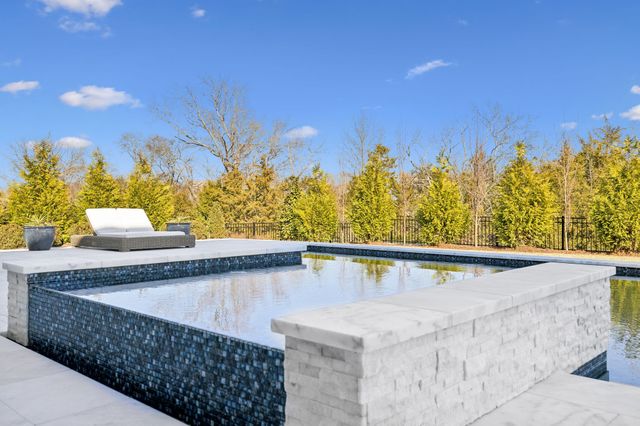 1702 Southwick Dr, Brentwood, TN 37027