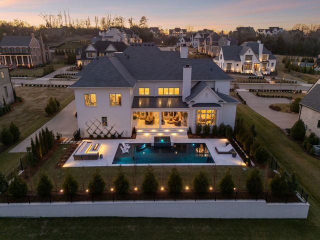 1702 Southwick Dr, Brentwood, TN 37027