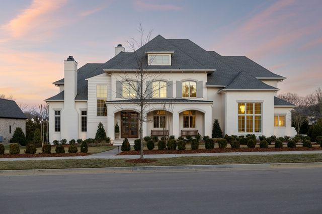 1702 Southwick Dr, Brentwood, TN 37027