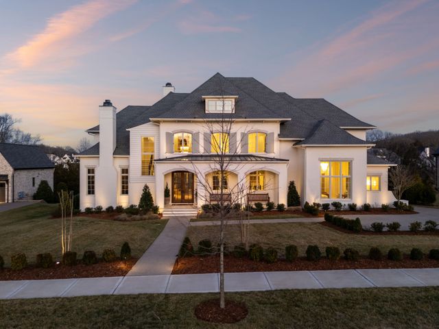 1702 Southwick Dr, Brentwood, TN 37027