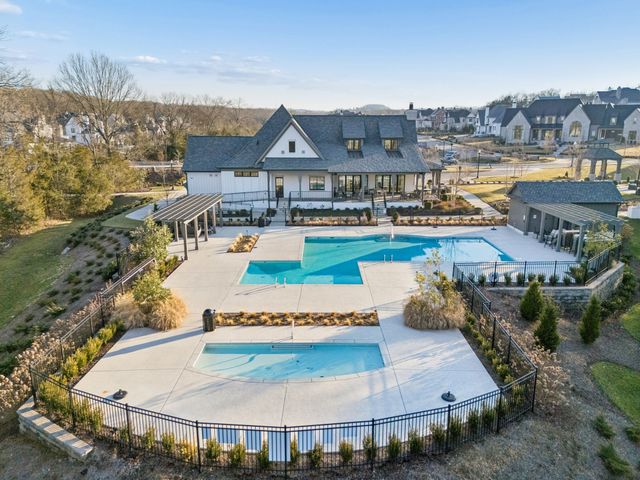 1702 Southwick Dr, Brentwood, TN 37027