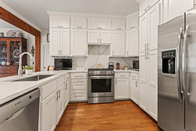 6212 Goodwood Blvd, Baton Rouge, LA 70806