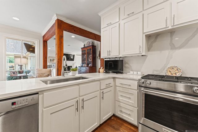 6212 Goodwood Blvd, Baton Rouge, LA 70806