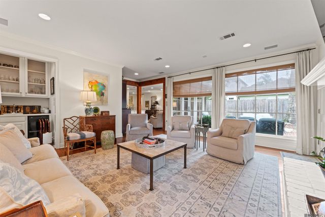 6212 Goodwood Blvd, Baton Rouge, LA 70806