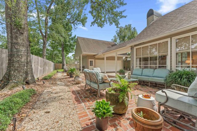 6212 Goodwood Blvd, Baton Rouge, LA 70806