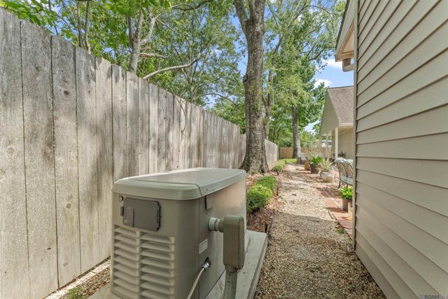 6212 Goodwood Blvd, Baton Rouge, LA 70806