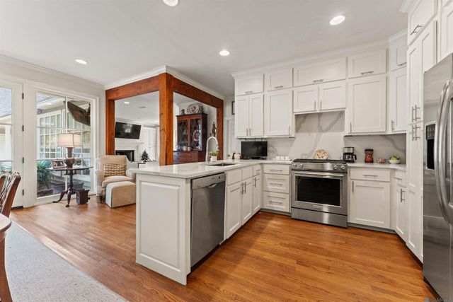 6212 Goodwood Blvd, Baton Rouge, LA 70806
