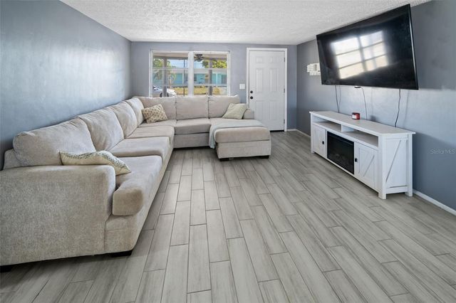 3811 CEDARWOOD DRIVE, Holiday, FL 34691