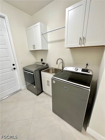 1219 SW 29th ST, Cape Coral, FL 33914