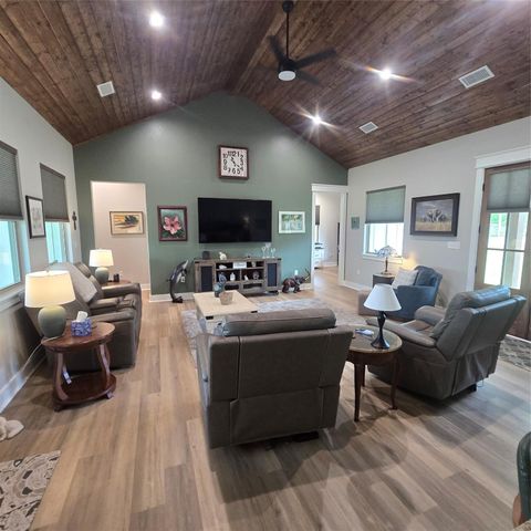 111 Bluegill Drive, Shepherd, TX 77371