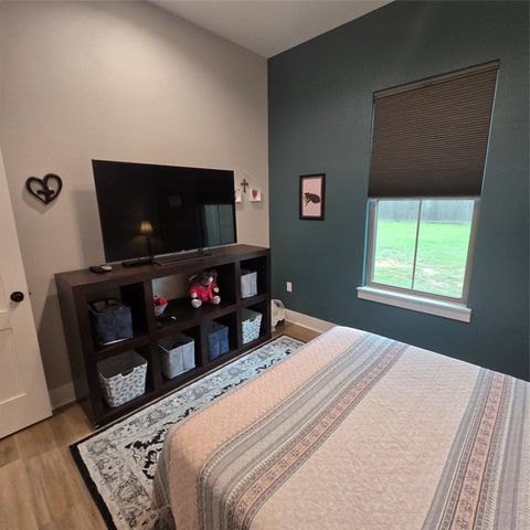 111 Bluegill Drive, Shepherd, TX 77371