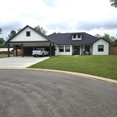 111 Bluegill Drive, Shepherd, TX 77371