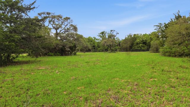 1165 Cr 213 Tract 3, Weimar, TX 78962